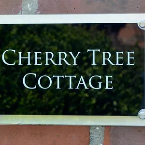 https://cherry-tree-bempton.yorkshirehotels.net